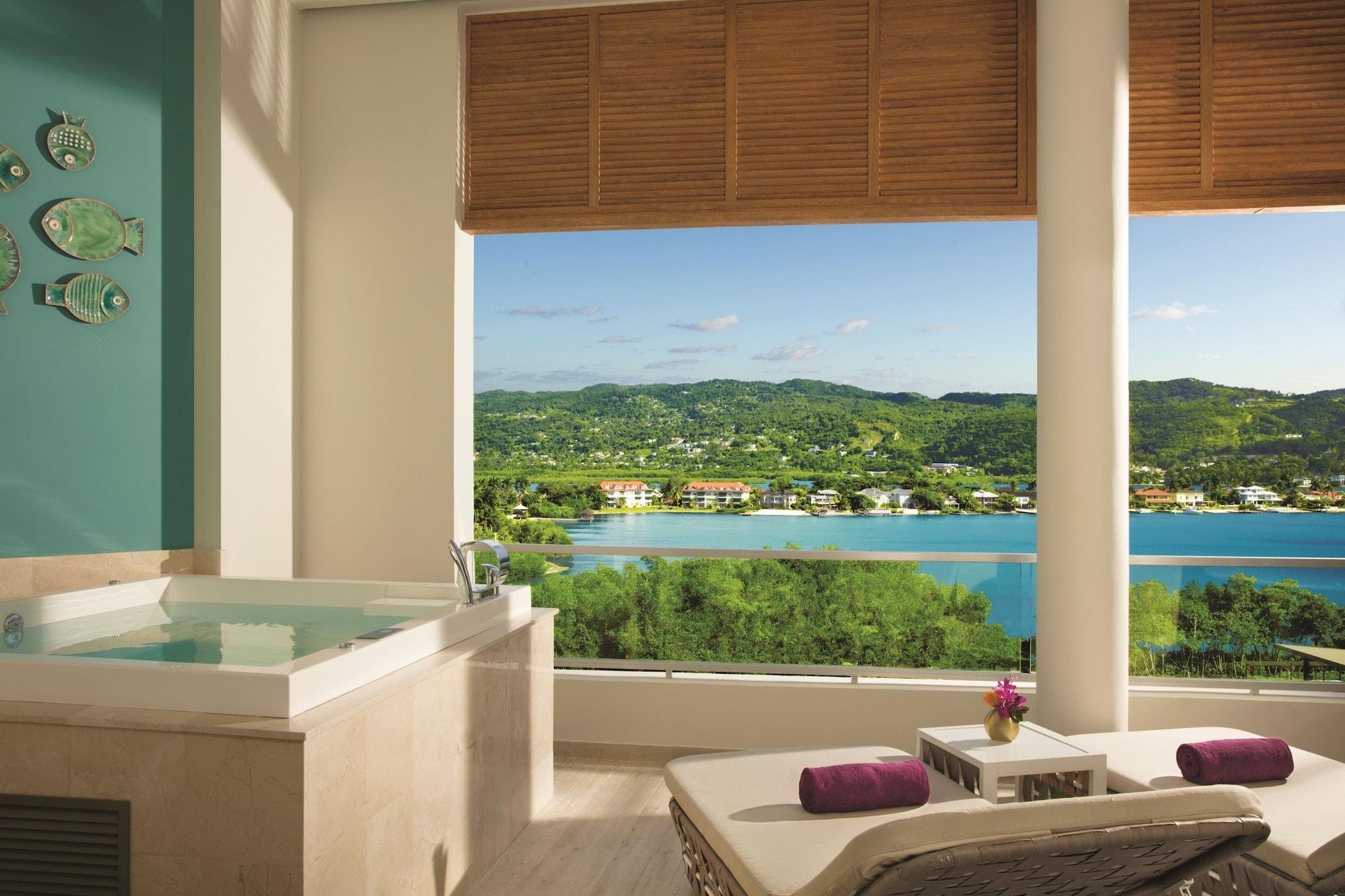 Breathless (adults Only) Resort