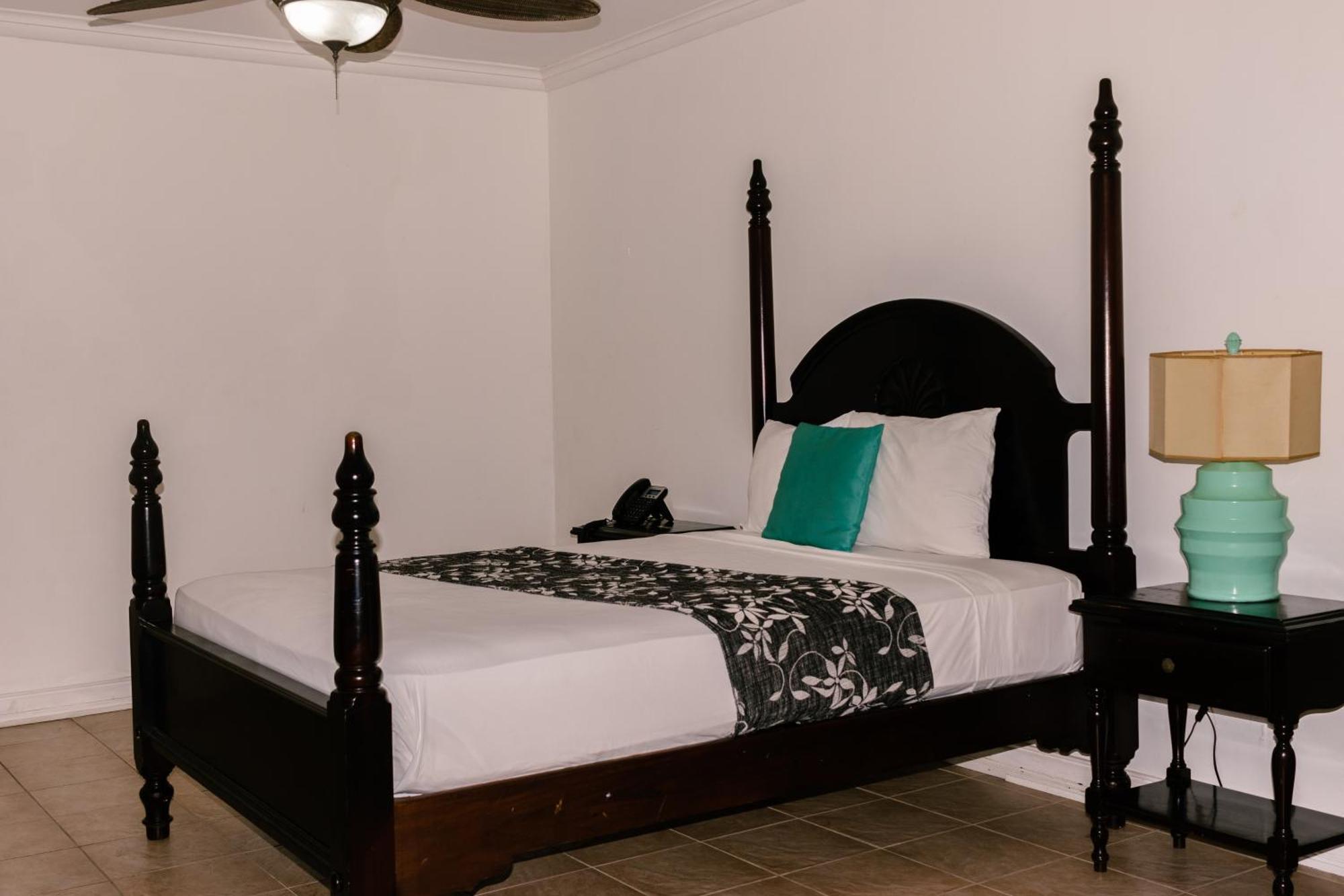 Grand Excelsior Port Royal 4*