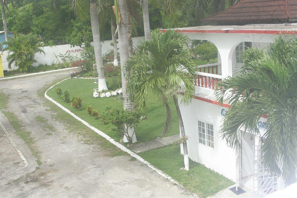 Hotel Executive Mammee Bay Ocho Ríos
