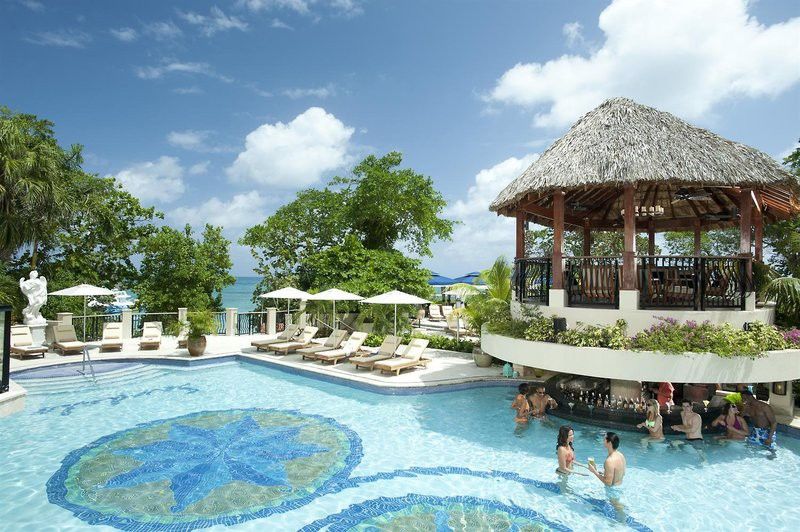 Sandals Grande &villa Hotel 4*