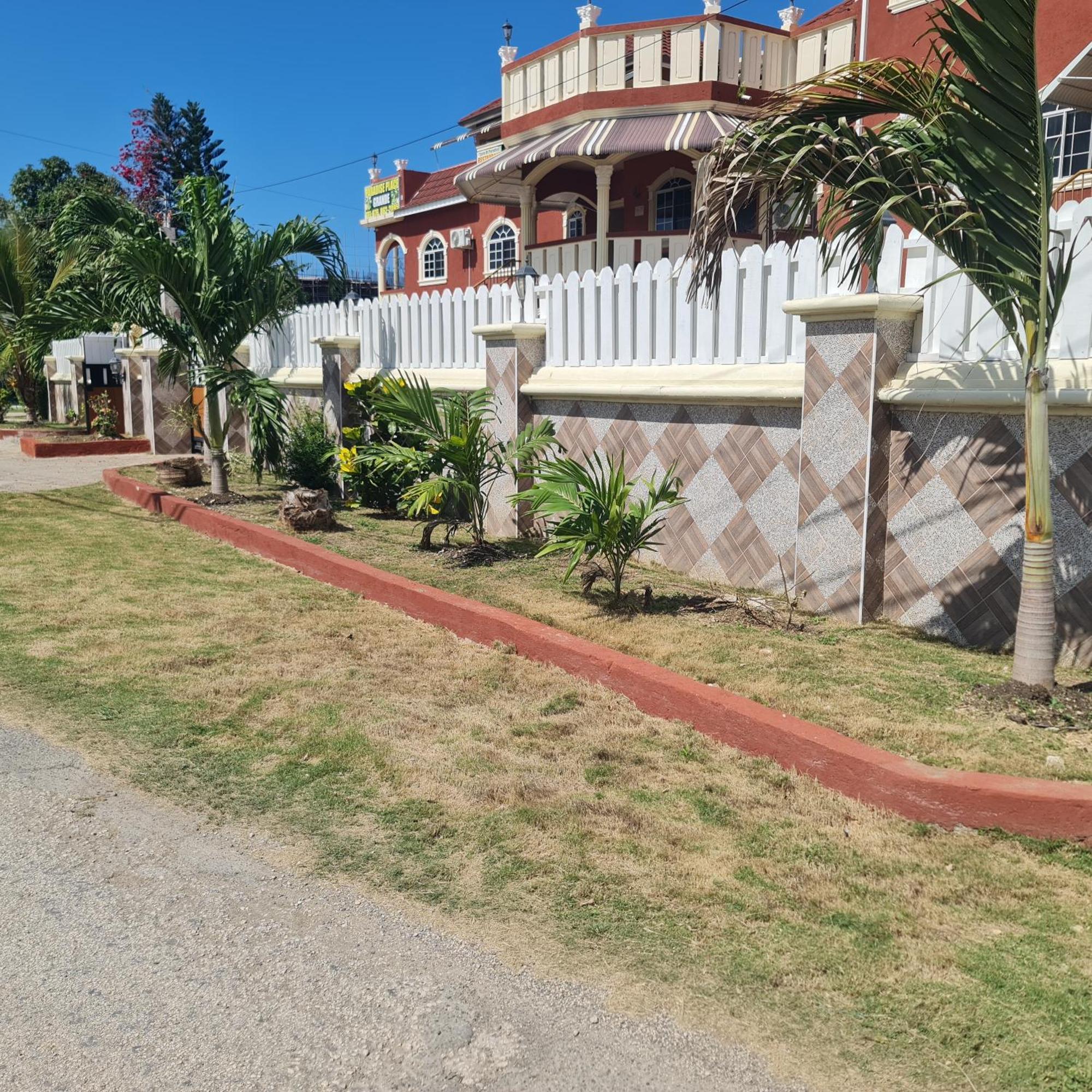 Guest house Paradise Place Grande Twin Beds *