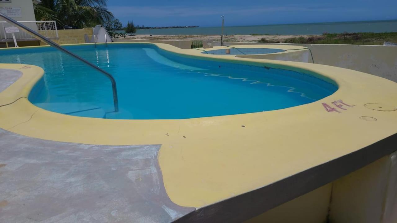 Port Of Call Hotel 3*