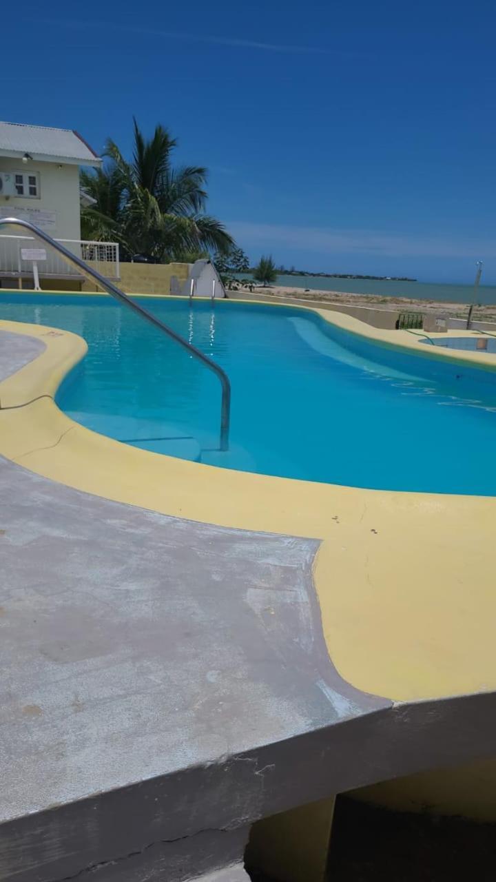Port Of Call Hotel 3*