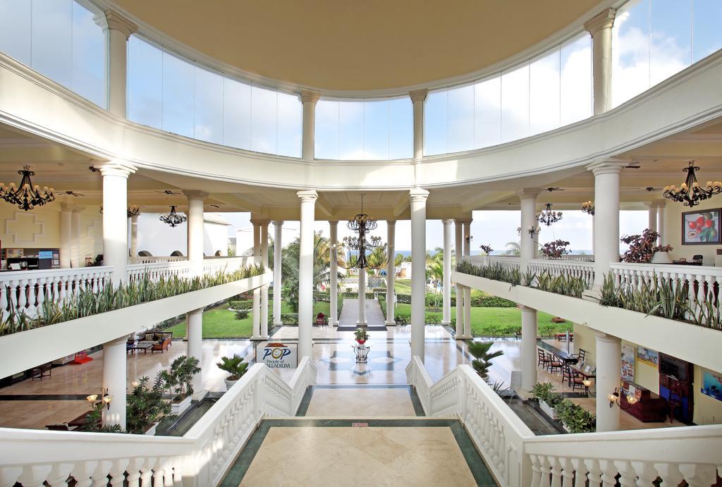 Resort Grand Palladium Lady Hamilton & 5*