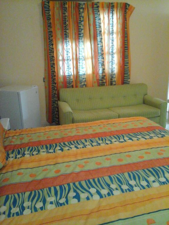 Hotel Port Of Call 3*