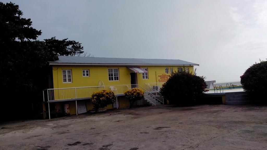 Hotel Port Of Call 3*