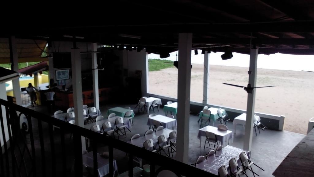Port Of Call Hotel 3*