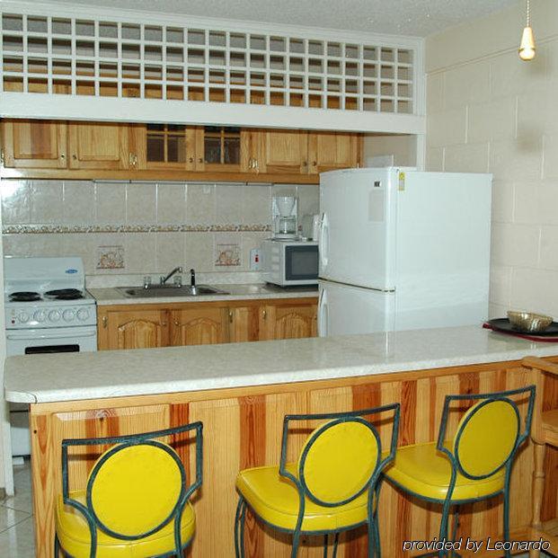 Apartahotel At Fisherman's Point Ocho Ríos