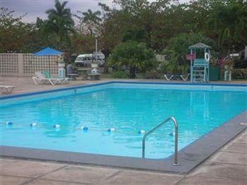 Turtle Towers Apartahotel *