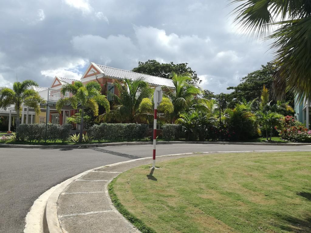 Holiday home Little Bay Country Club *