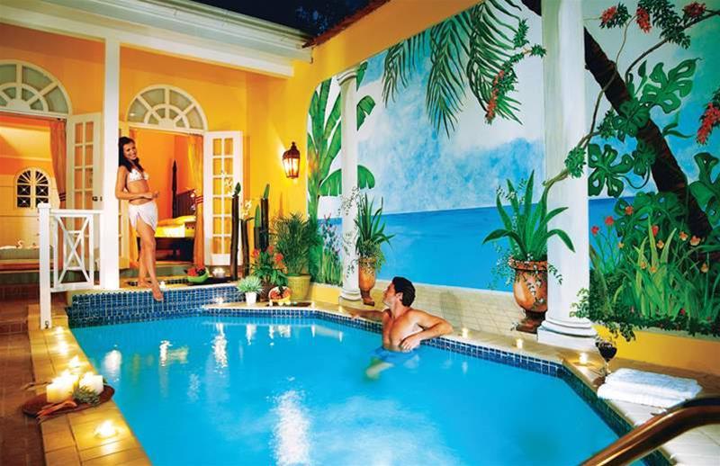 Sandals Grande &villa 4*