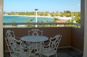 At Fisherman's Point Apartahotel