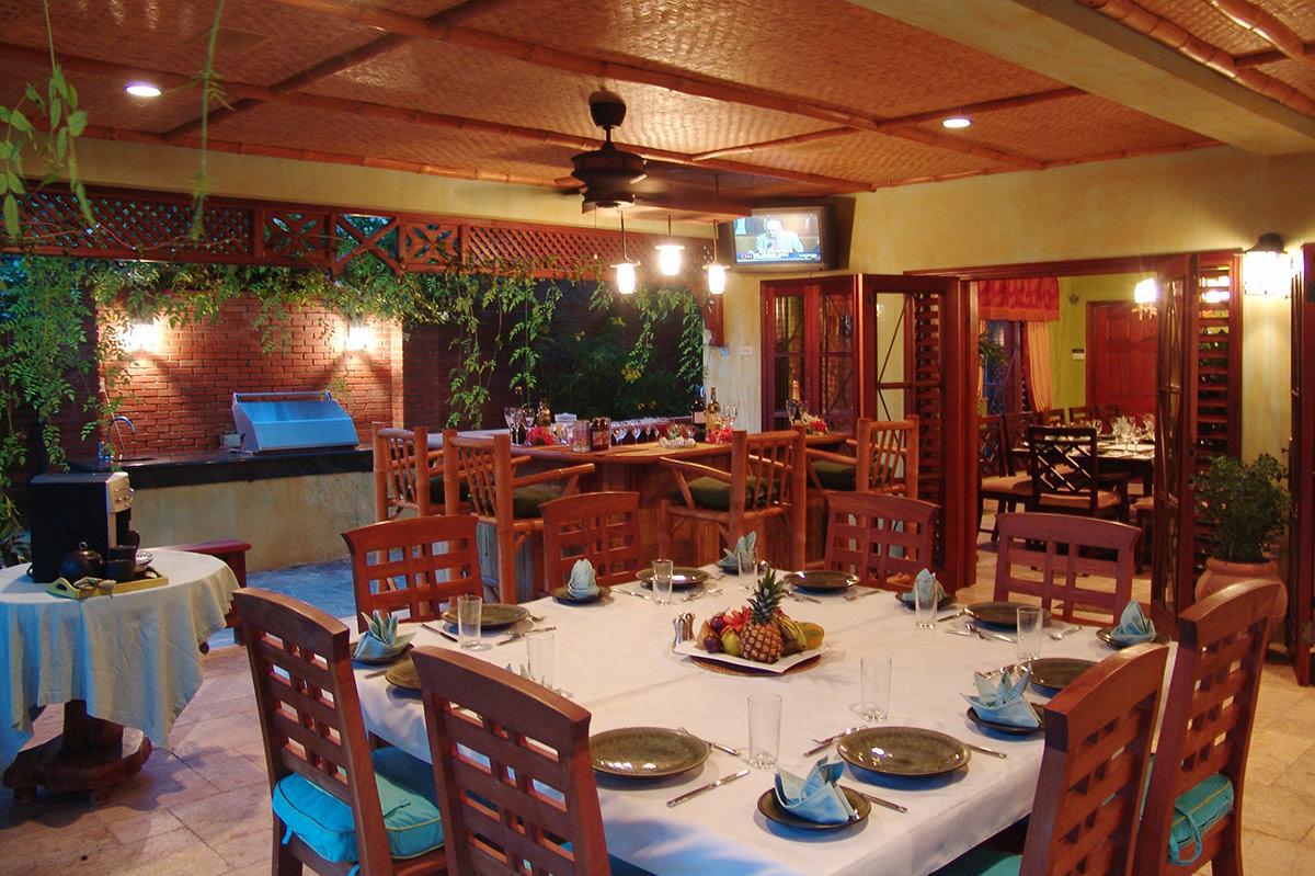 Whispering Waters Seven Bedroom * SAINT ANN