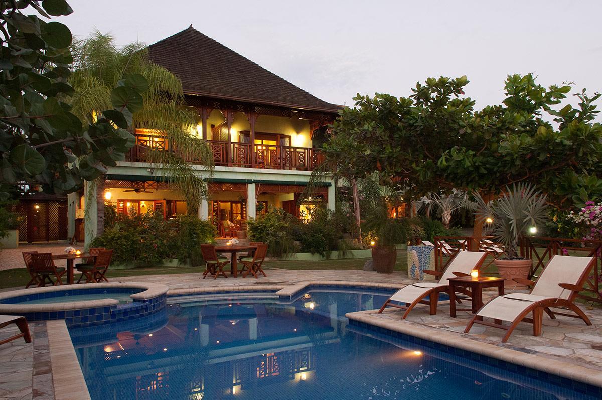 Whispering Waters Seven Bedroom * SAINT ANN
