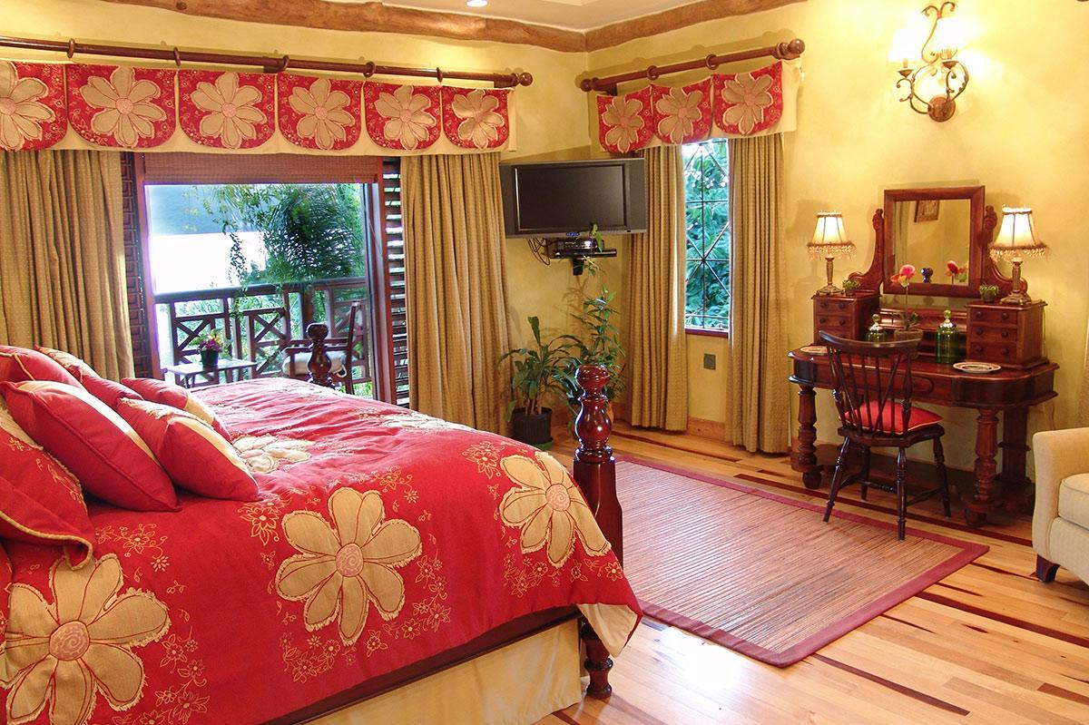 Villa Whispering Waters Seven Bedroom *