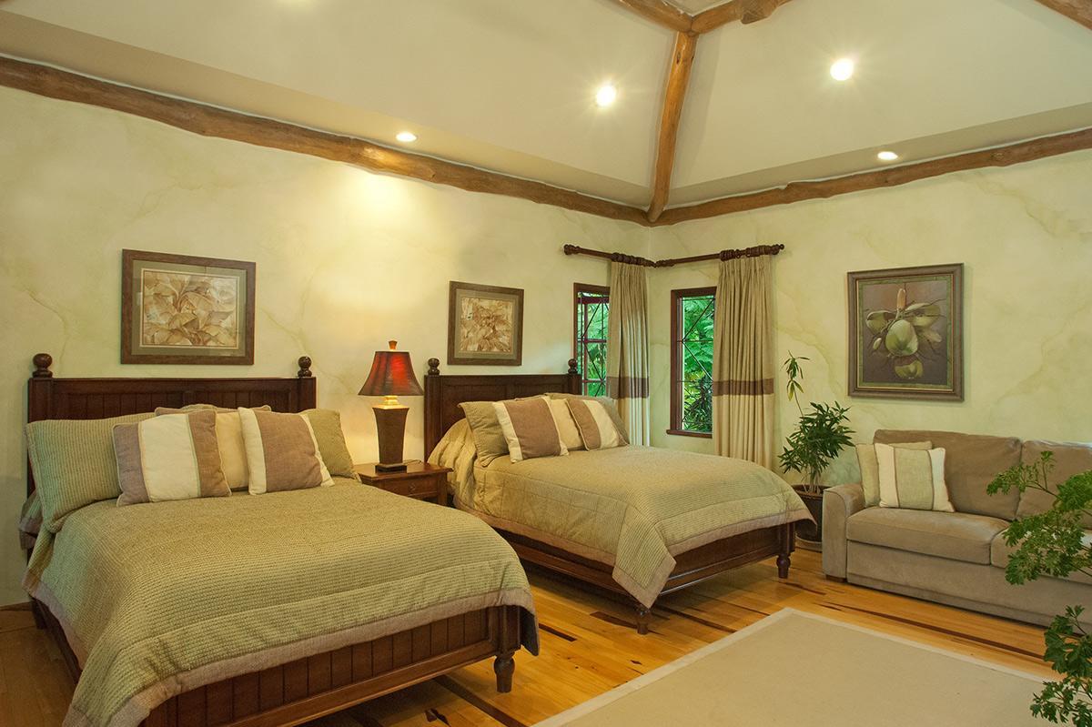 Whispering Waters Seven Bedroom * SAINT ANN