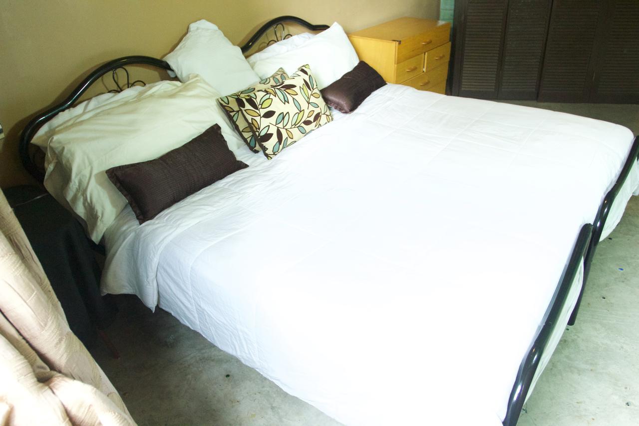 One32 Paradise * Kingston