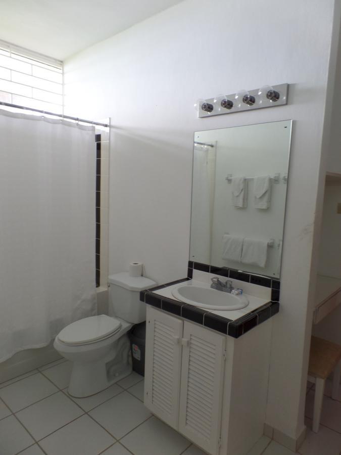 Miramar * Ocho Rios