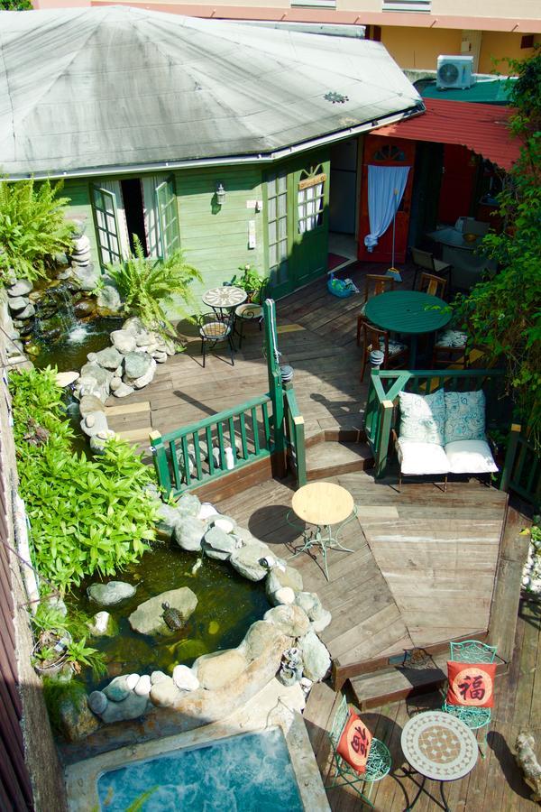 One32 Paradise Apartment Kingston