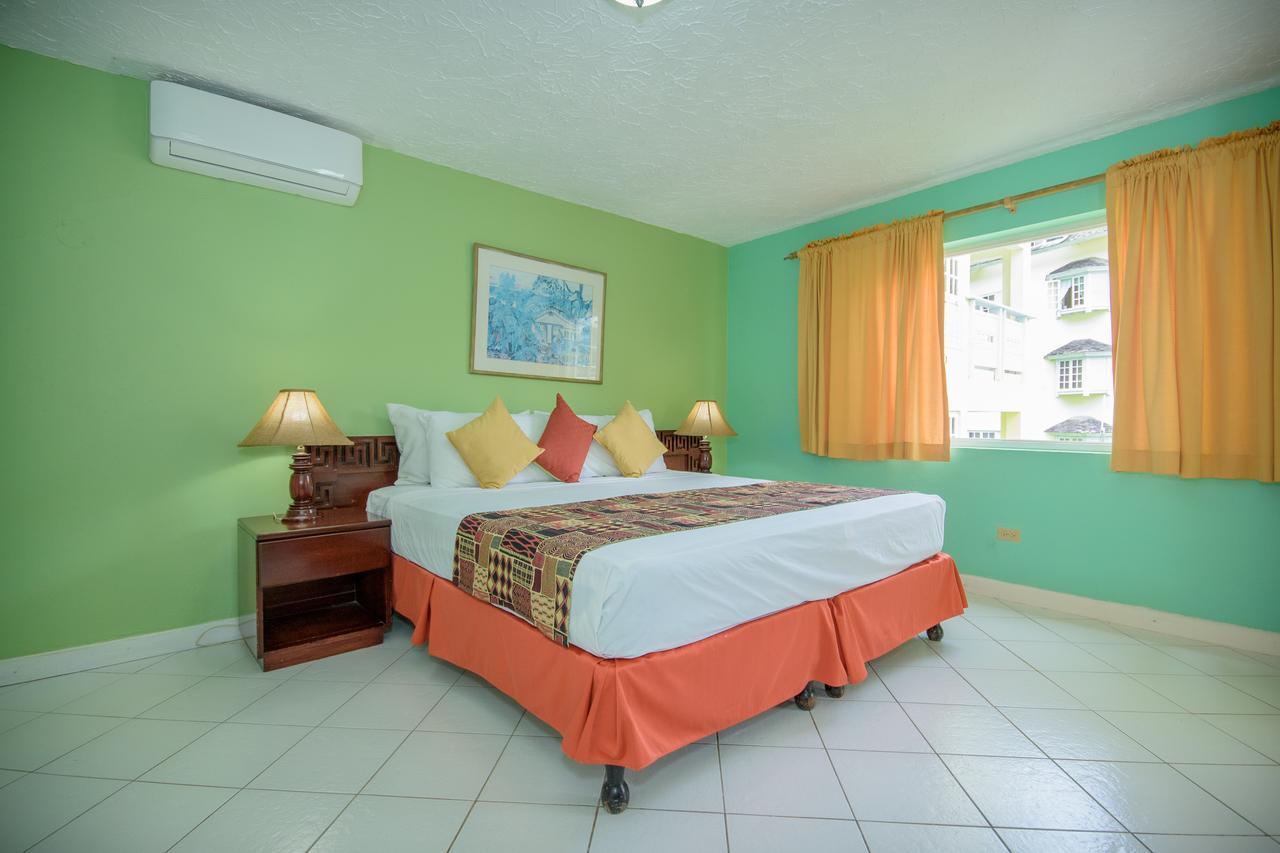 Comfort At The Ridge 3* Ocho Rios