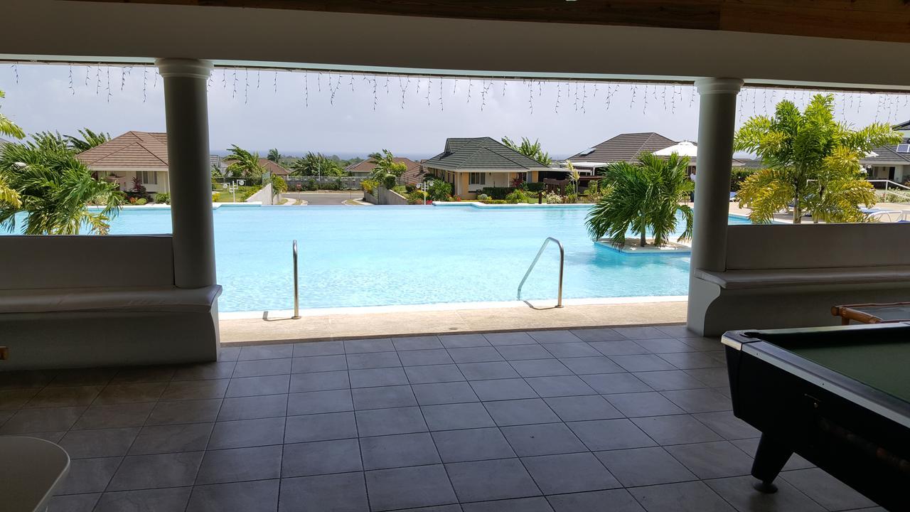 Villa Coolshade Mahoe Ii *