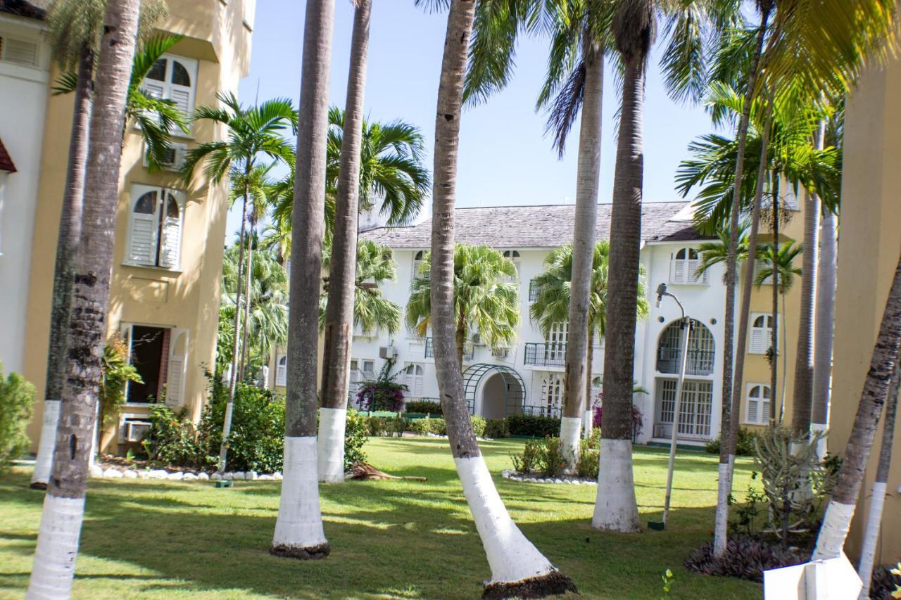 Oasis At Sandcastles Adults Only Luxury King Suite
