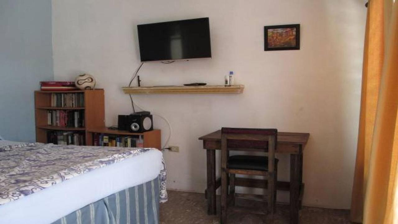 Bed and breakfast Kingsworth 2*