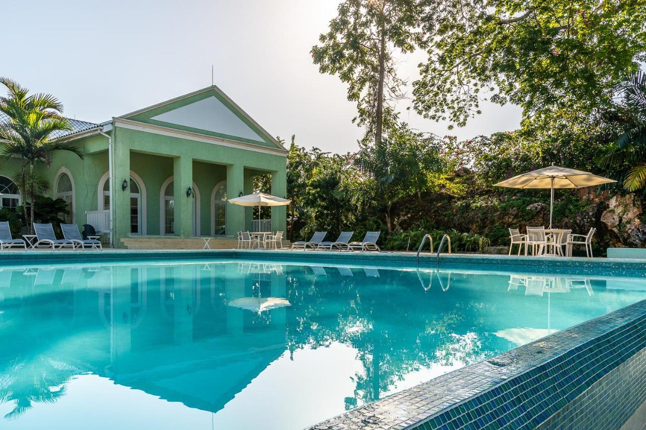 Little Bay Country Club Holiday home *