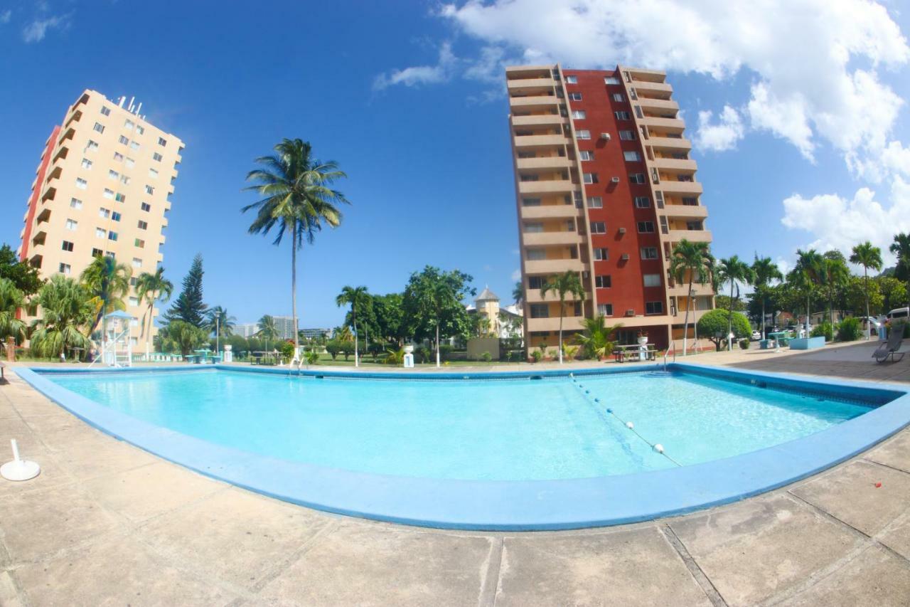 Surf Turf Two Bedroom At Turtle Towers * Ocho Ríos