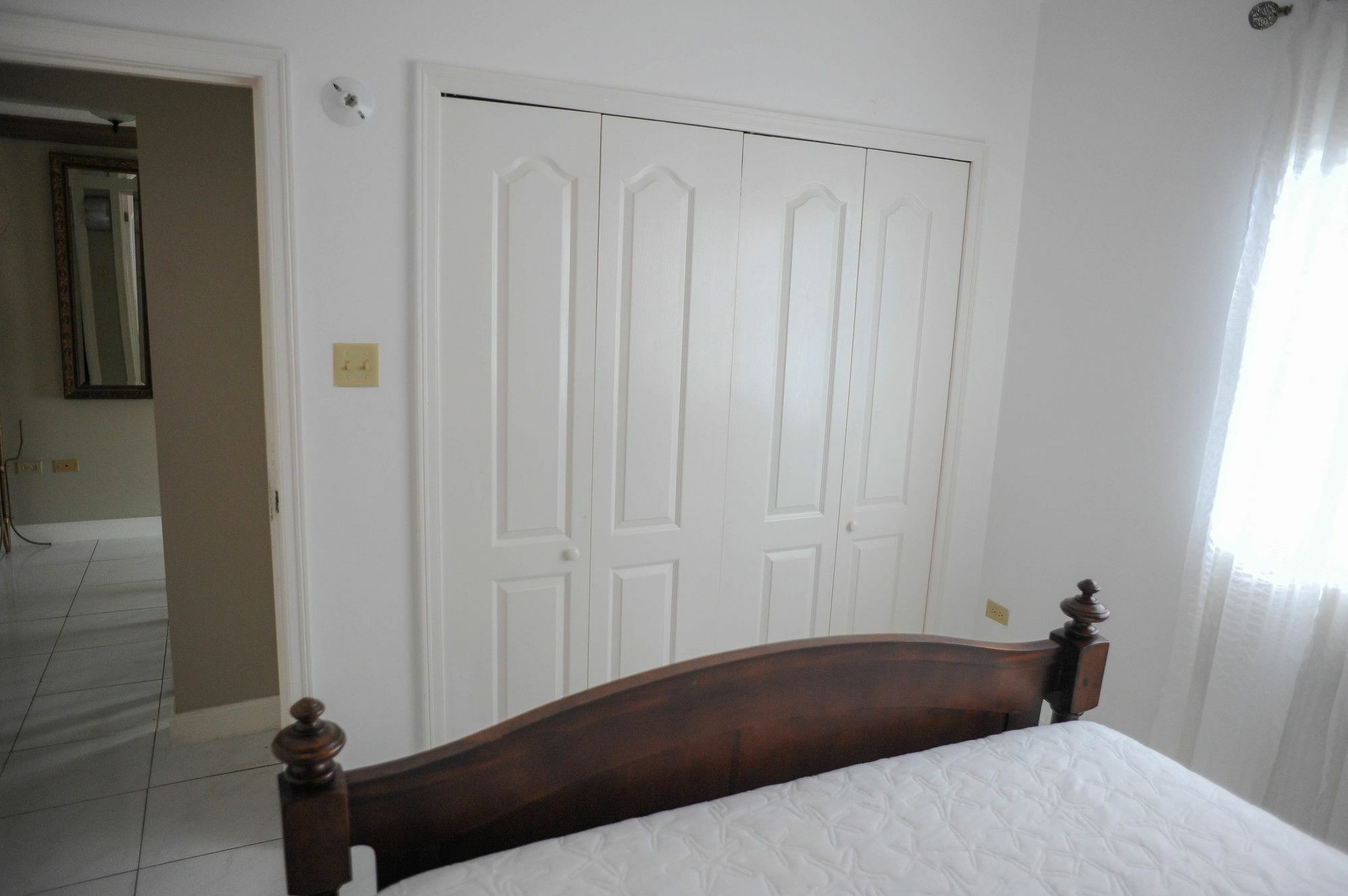 Country Club Mangowalk Townhouse Hotel 3*