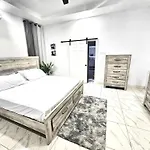 Blanco Oasis