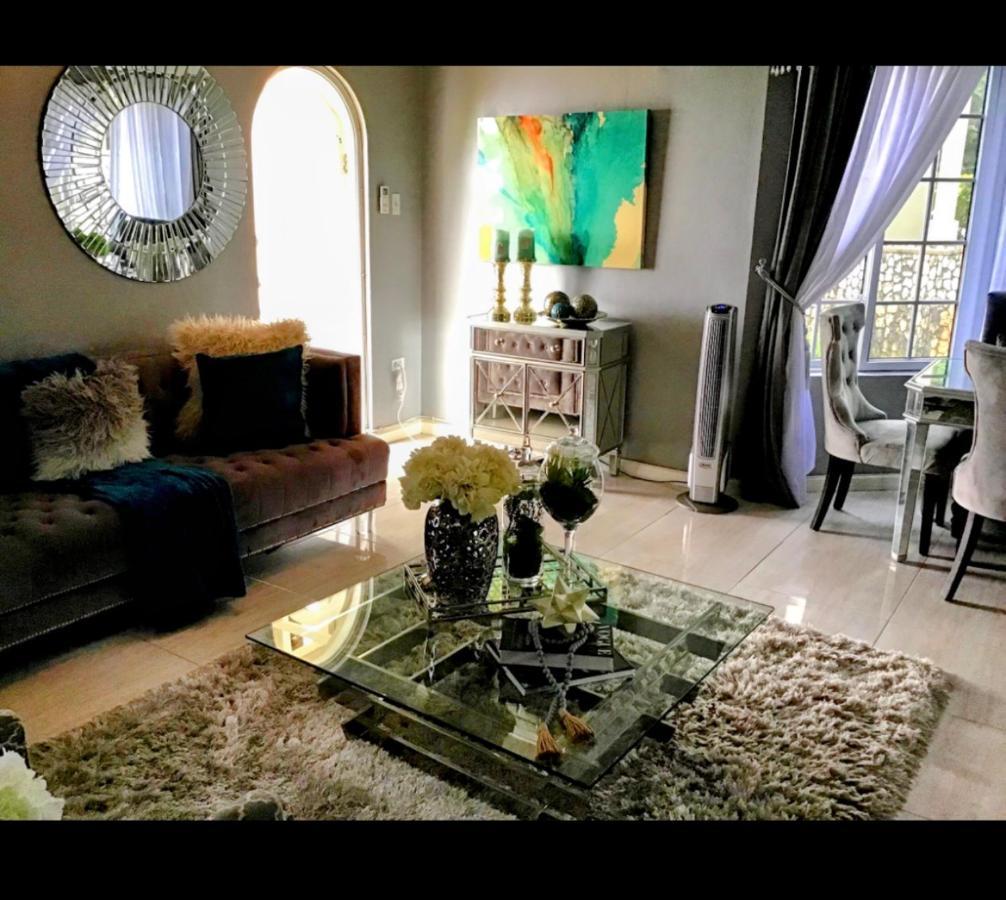 Seaview Holiday home *