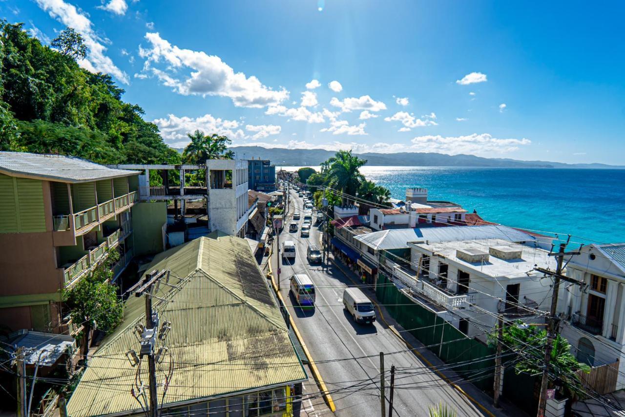 Welcome To Stunning Ocean Views At 503