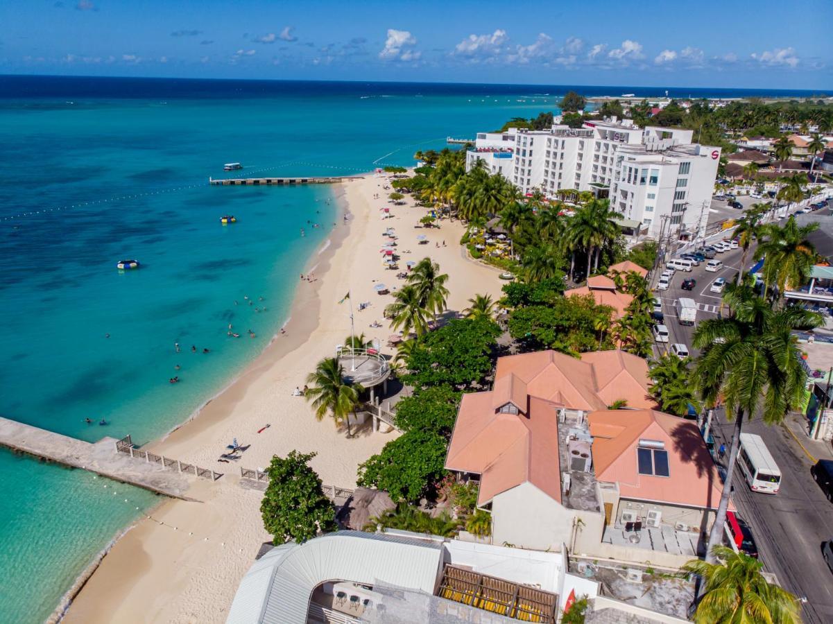 Welcome To Stunning Ocean Views At 503 *