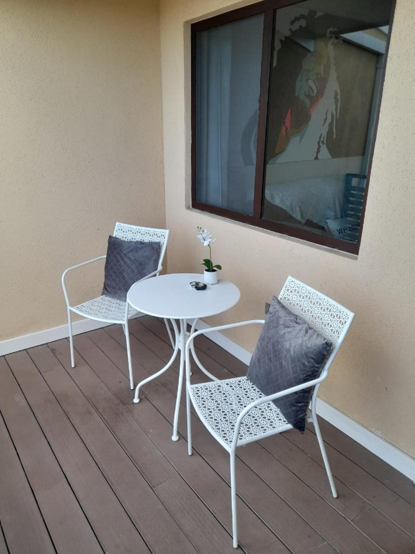 Beautiful 1-bed In Jamaica Apartamento