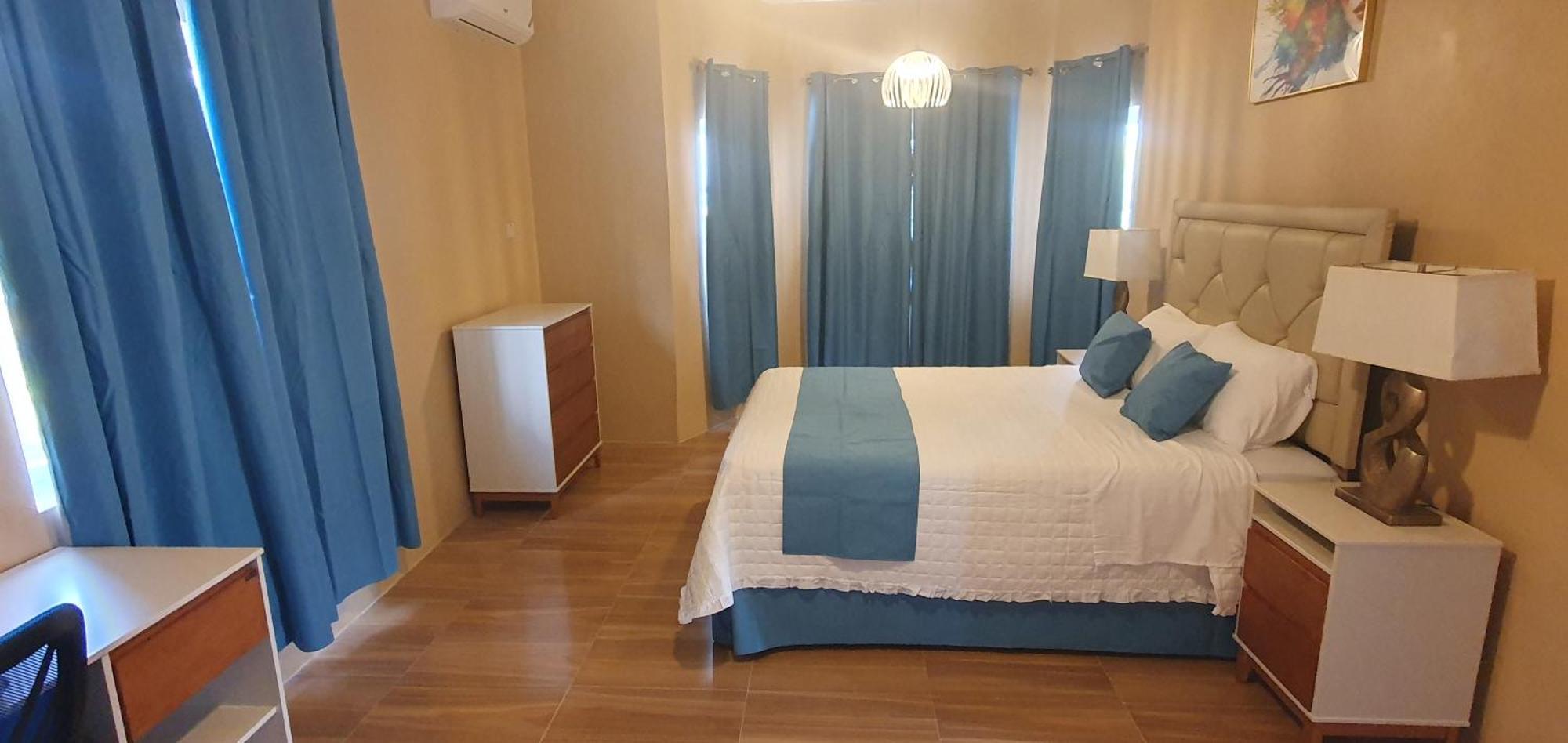 Sorina's * Ocho Rios