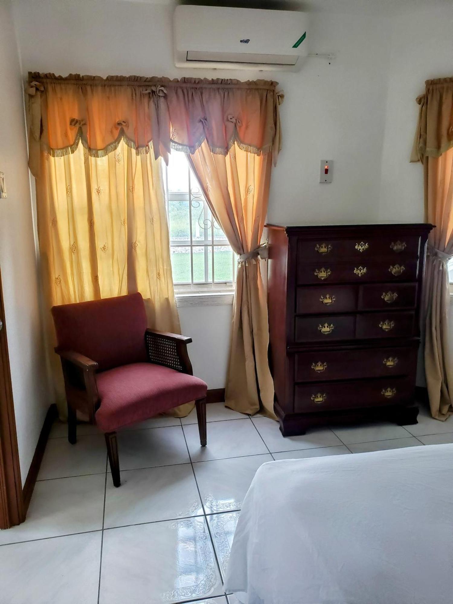 Comfy Havens Apartment Montego Bay