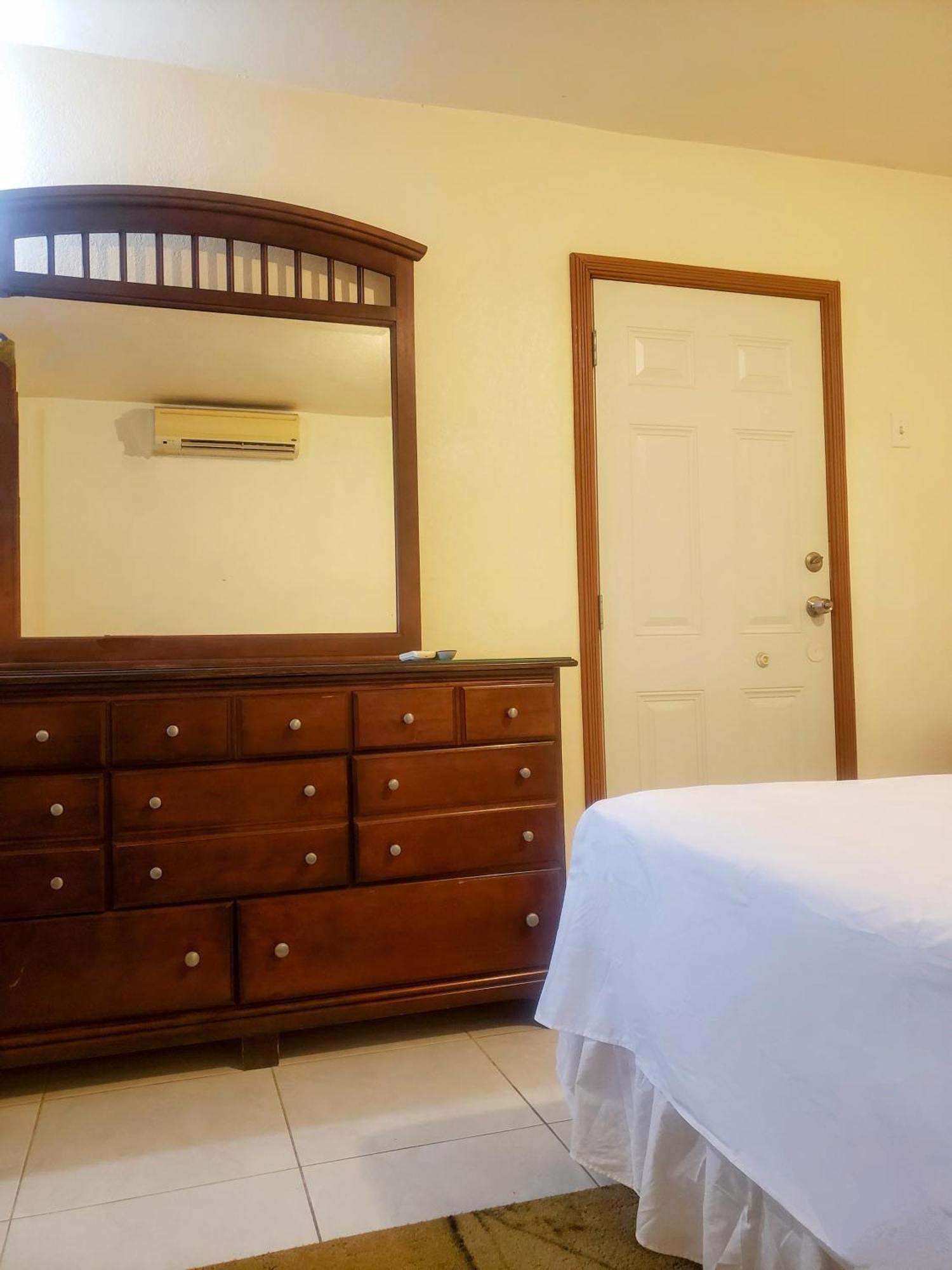 Comfy Havens Apartment Montego Bay