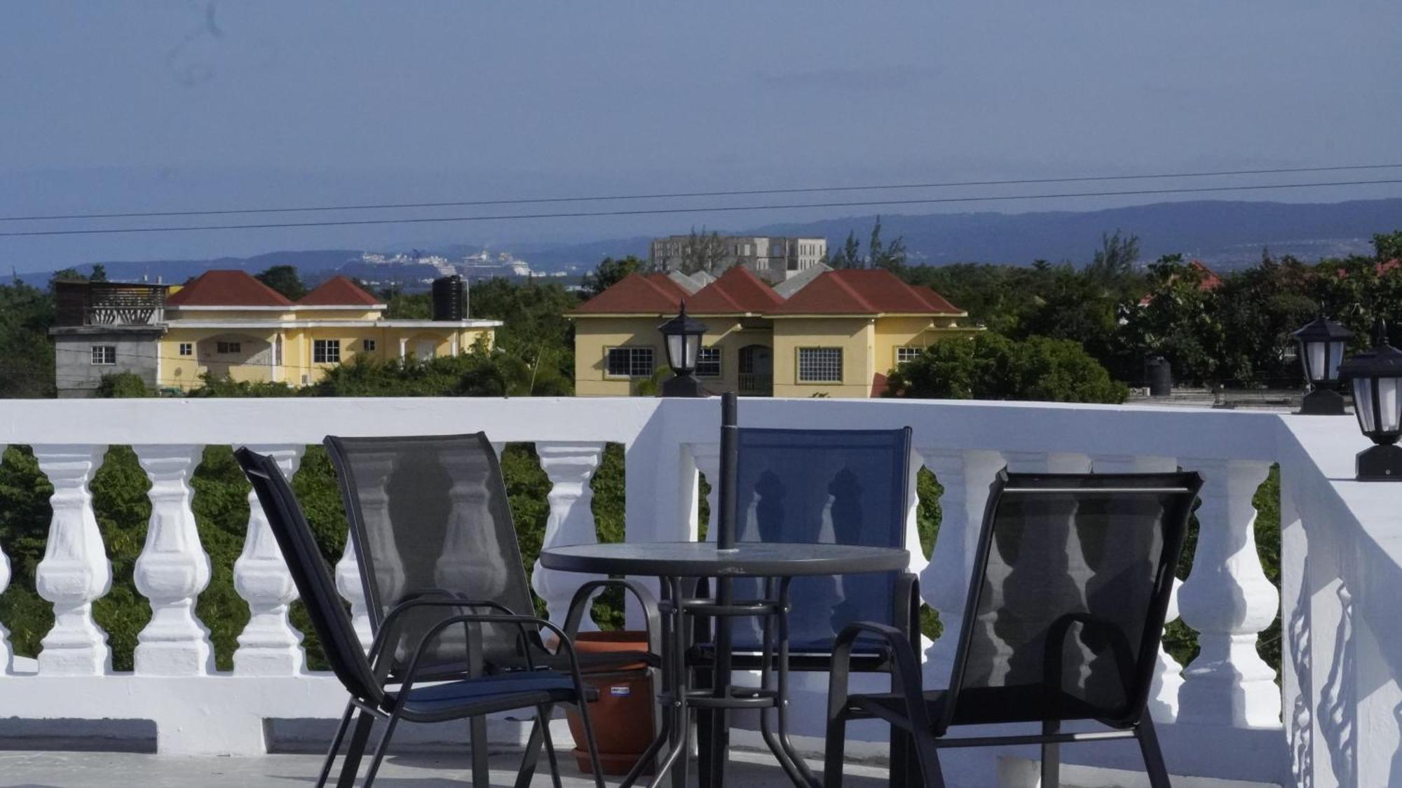 Blue Flamingo Villa *