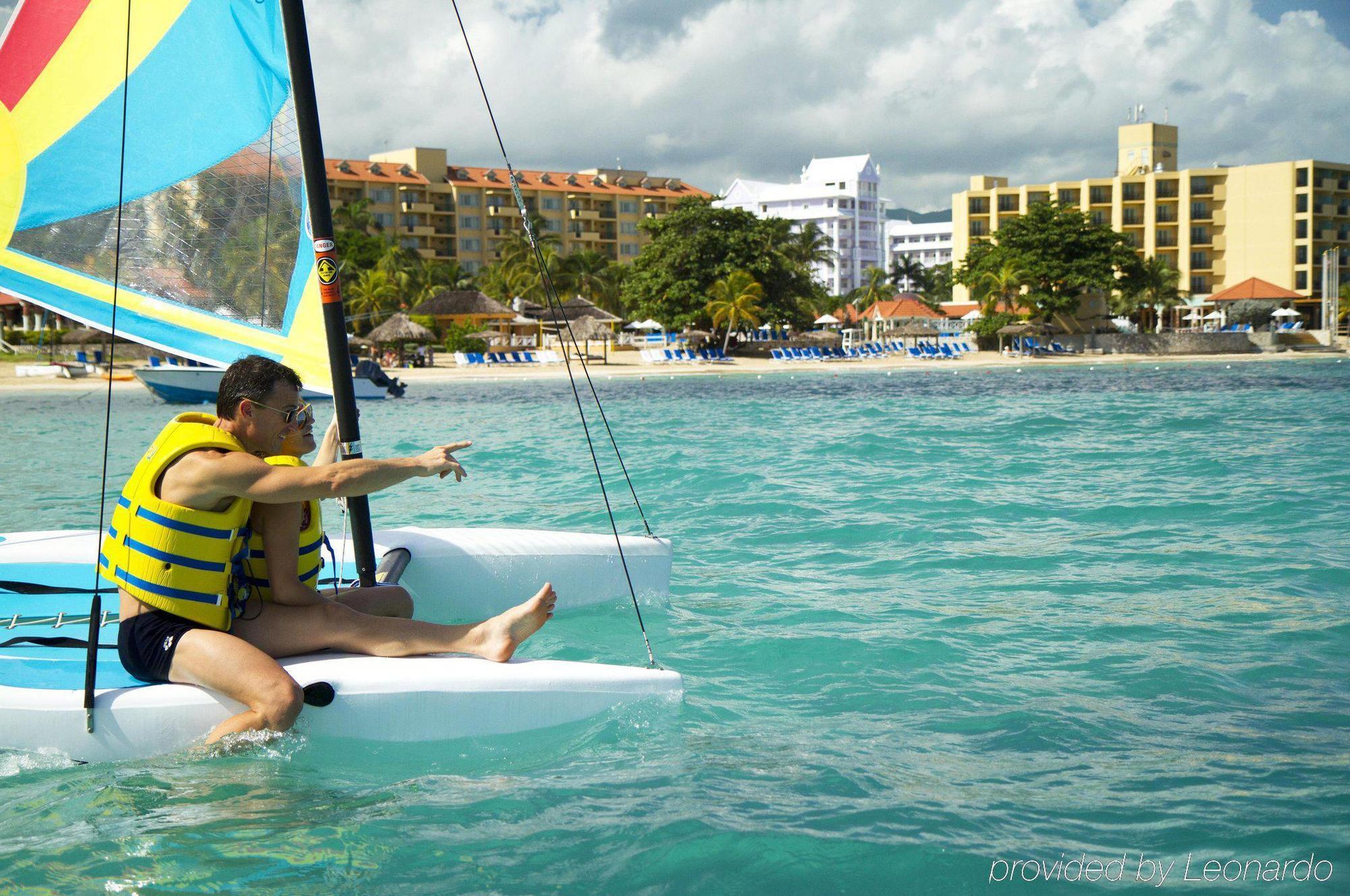 Jewel Dunn's River Beach & Spa, Ocho Rios,curio Collection By Hilton Hotel Mammee Bay