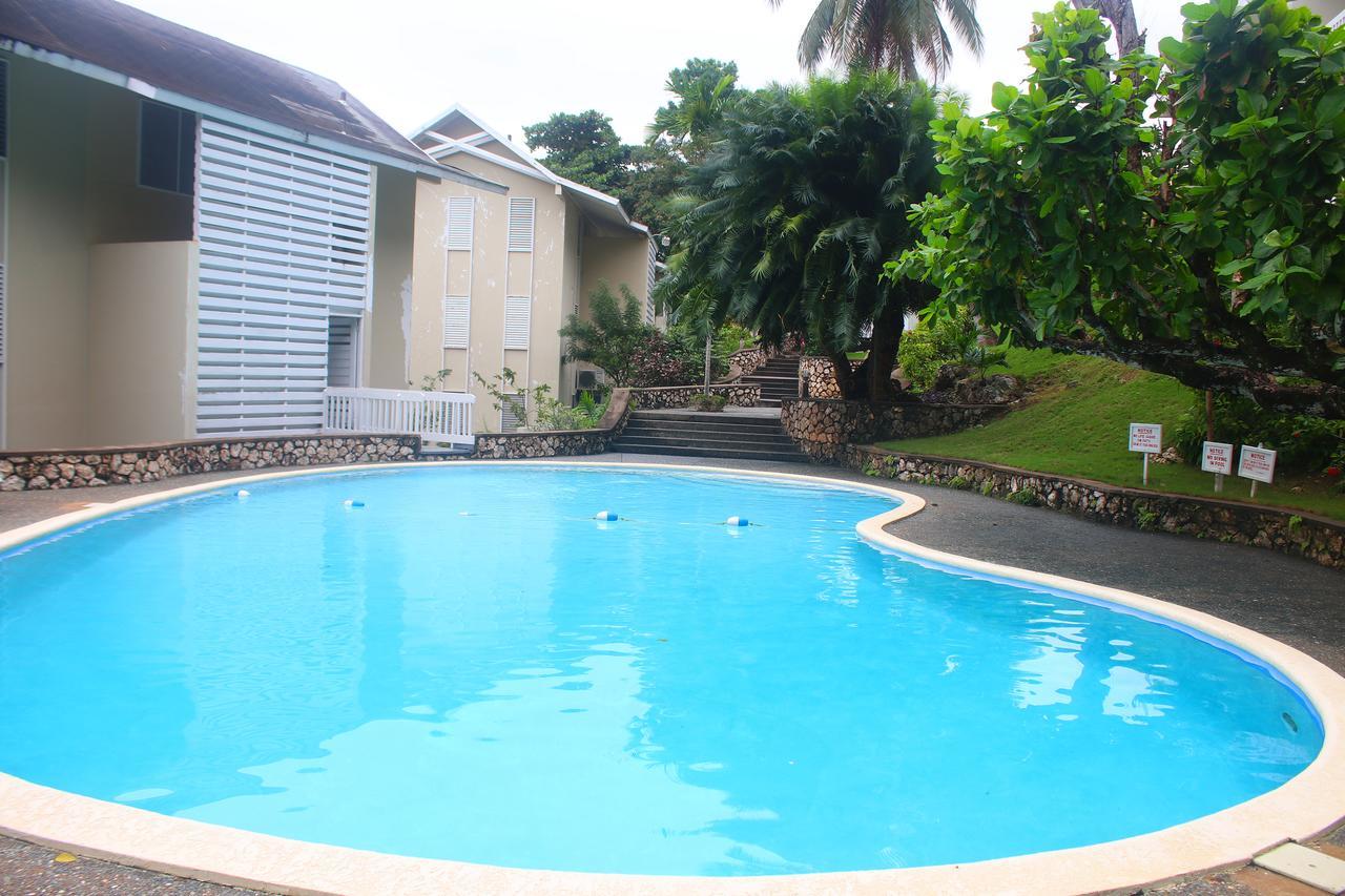 Columbus Heights Apartment Ocho Rios