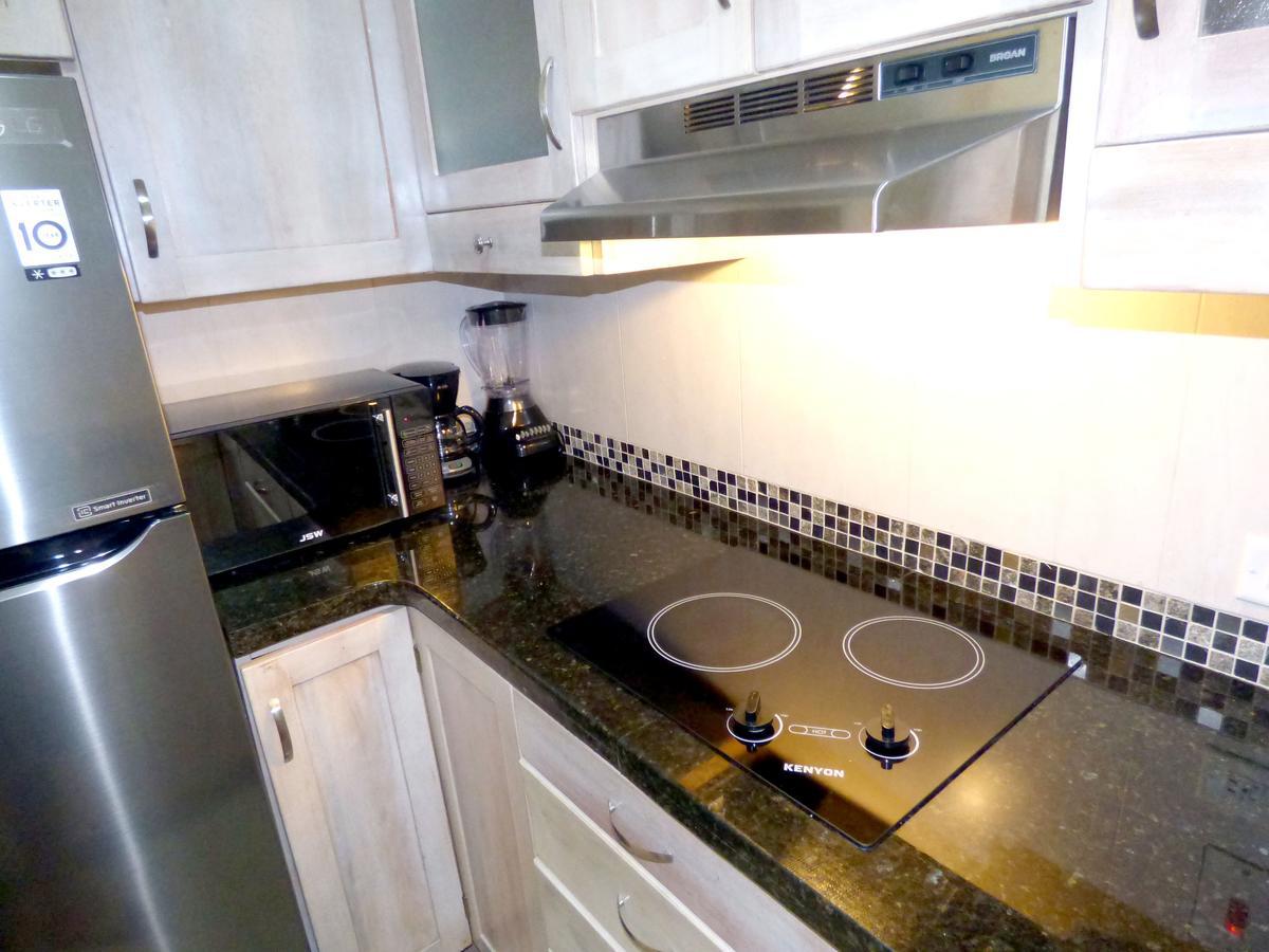 Apartahotel One Bedroom A22 2*