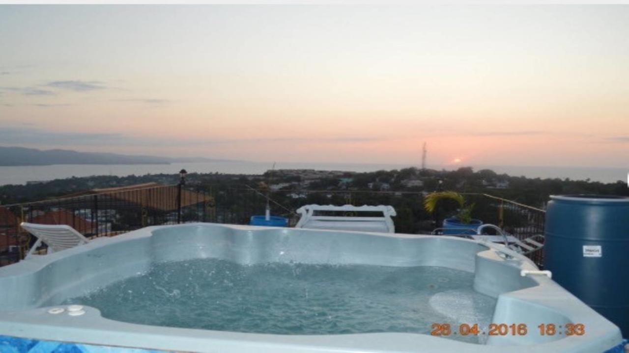 Sea Breeze Villa Montego Bay