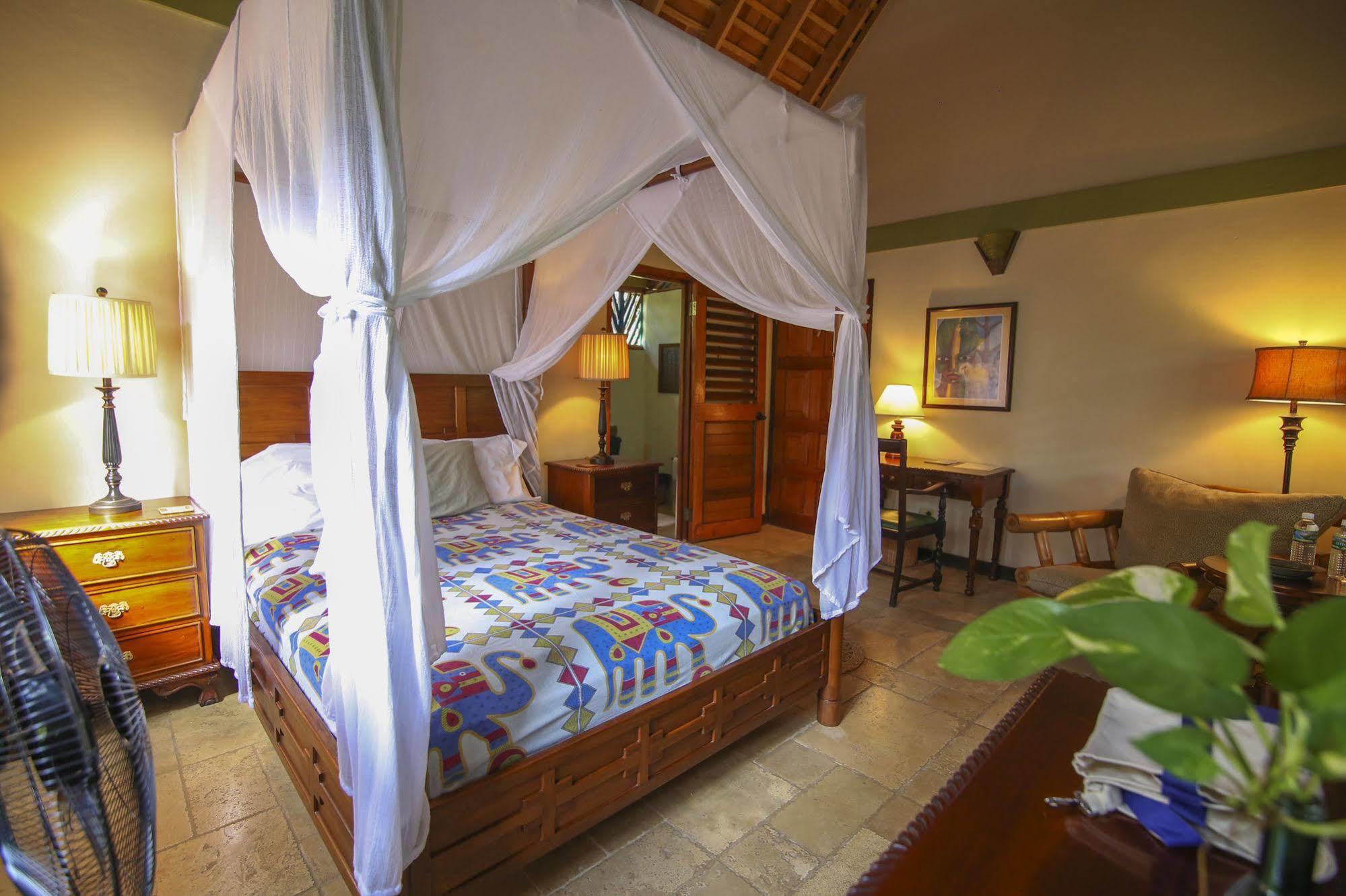 Tingalaya's Retreat Pensión 3*