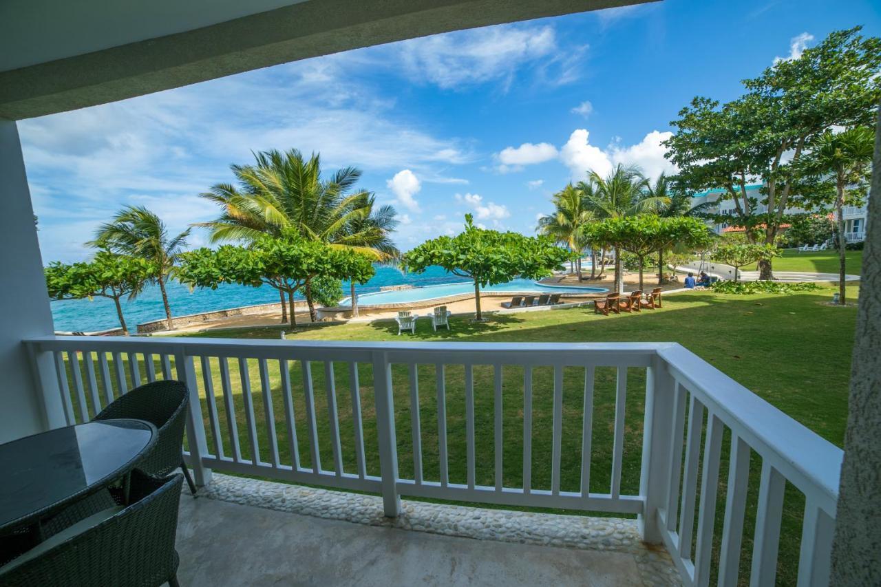 Whispering Seas - 2 Bedroom Luxury Ocean Front *