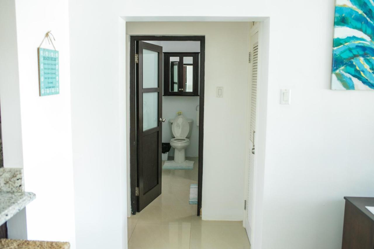 Whispering Seas - 2 Bedroom Luxury Ocean Front Aparthotel