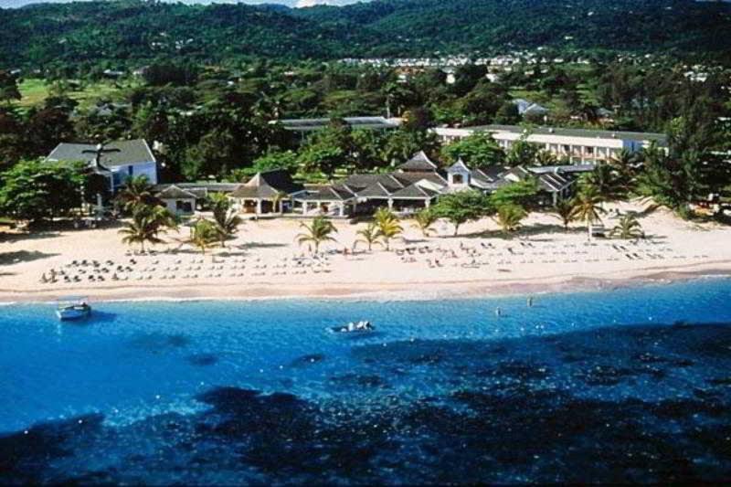 Jewel & Waterpark Resort Runaway Bay