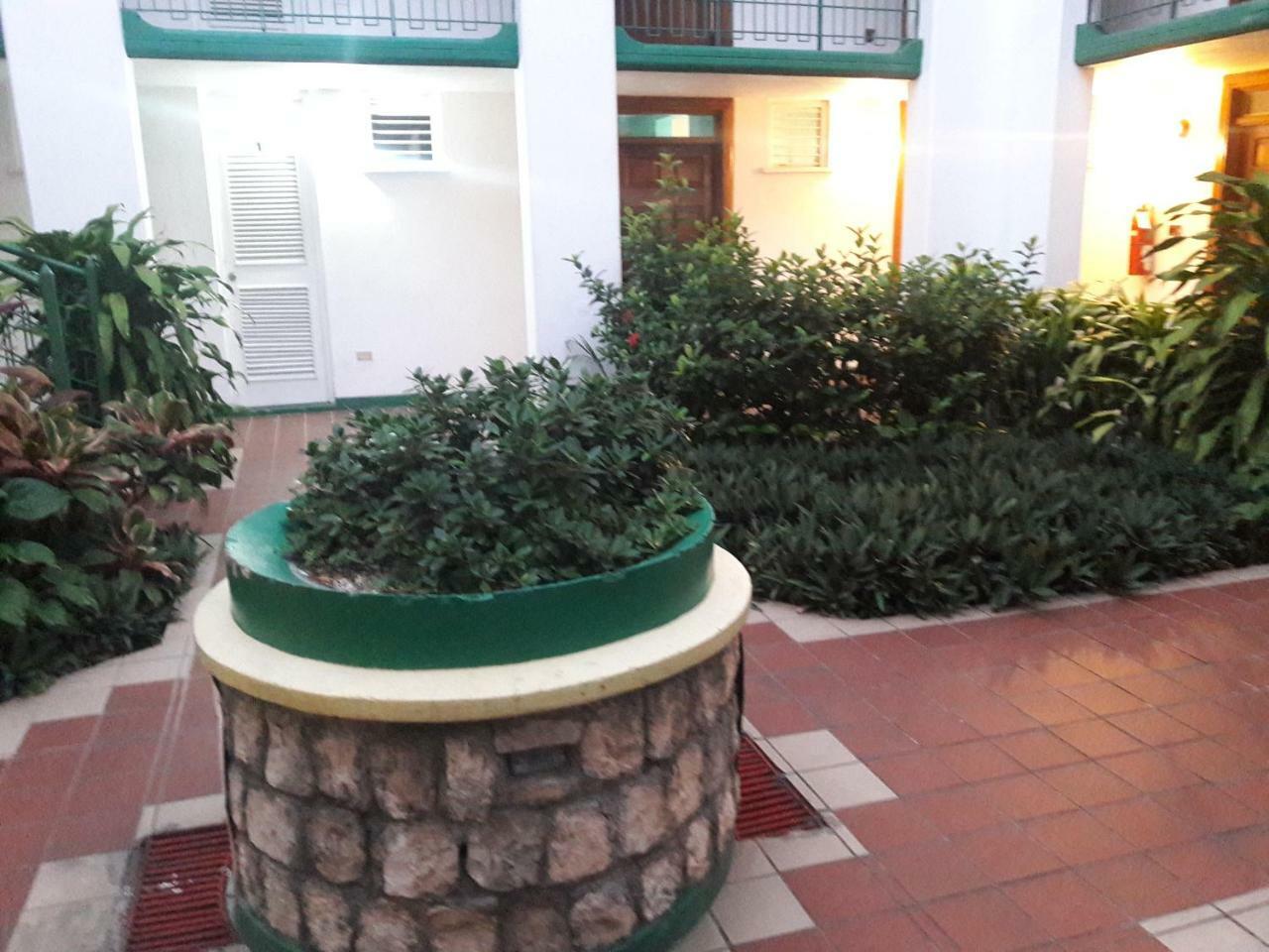 Cool's 1 Bedroom & Garden View Apartamento Ocho Ríos