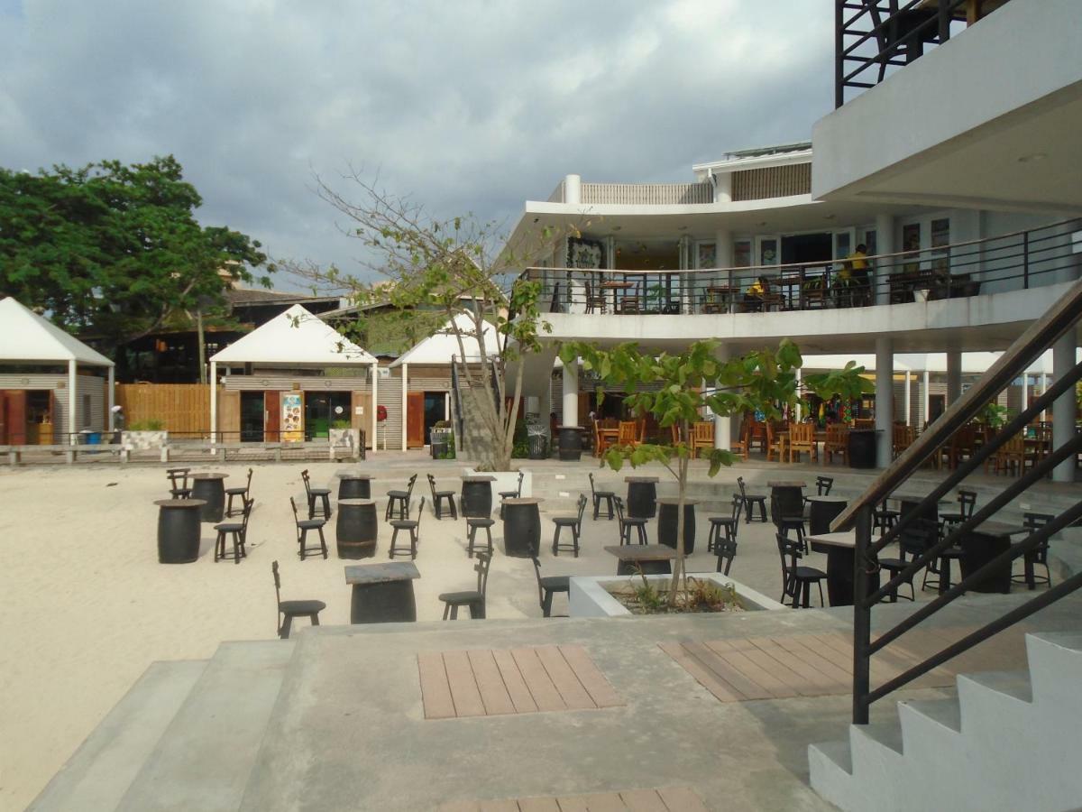 Columbus Heights * Ocho Rios